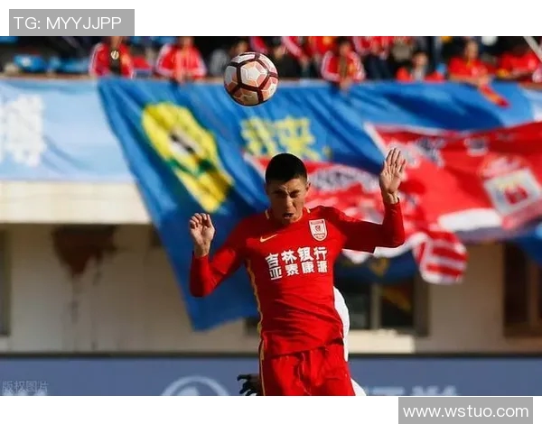 努涅斯在赛季初展现出惊人潜力引发球迷热议与期待