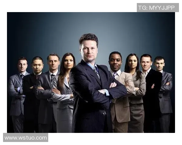 韩硕:从职场新秀到行业领军人物的成长之路与成功秘诀探讨 韩硕:从职场新秀到行业领军人物的成长之路与成功秘诀探讨