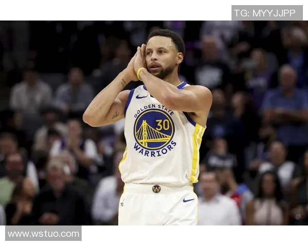 勇士主场强势击败国王122比103展现冠军实力 勇士主场强势击败国王122比103展现冠军实力